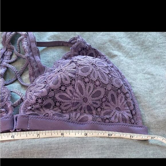 VICTORIA SECRET LAVENDER PLUNGE LACE CAGE RACERBACK BRALETTE XS - Picture 5 of 14